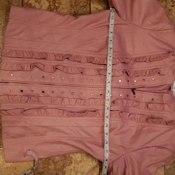 Jacket - Picture 4 of 7